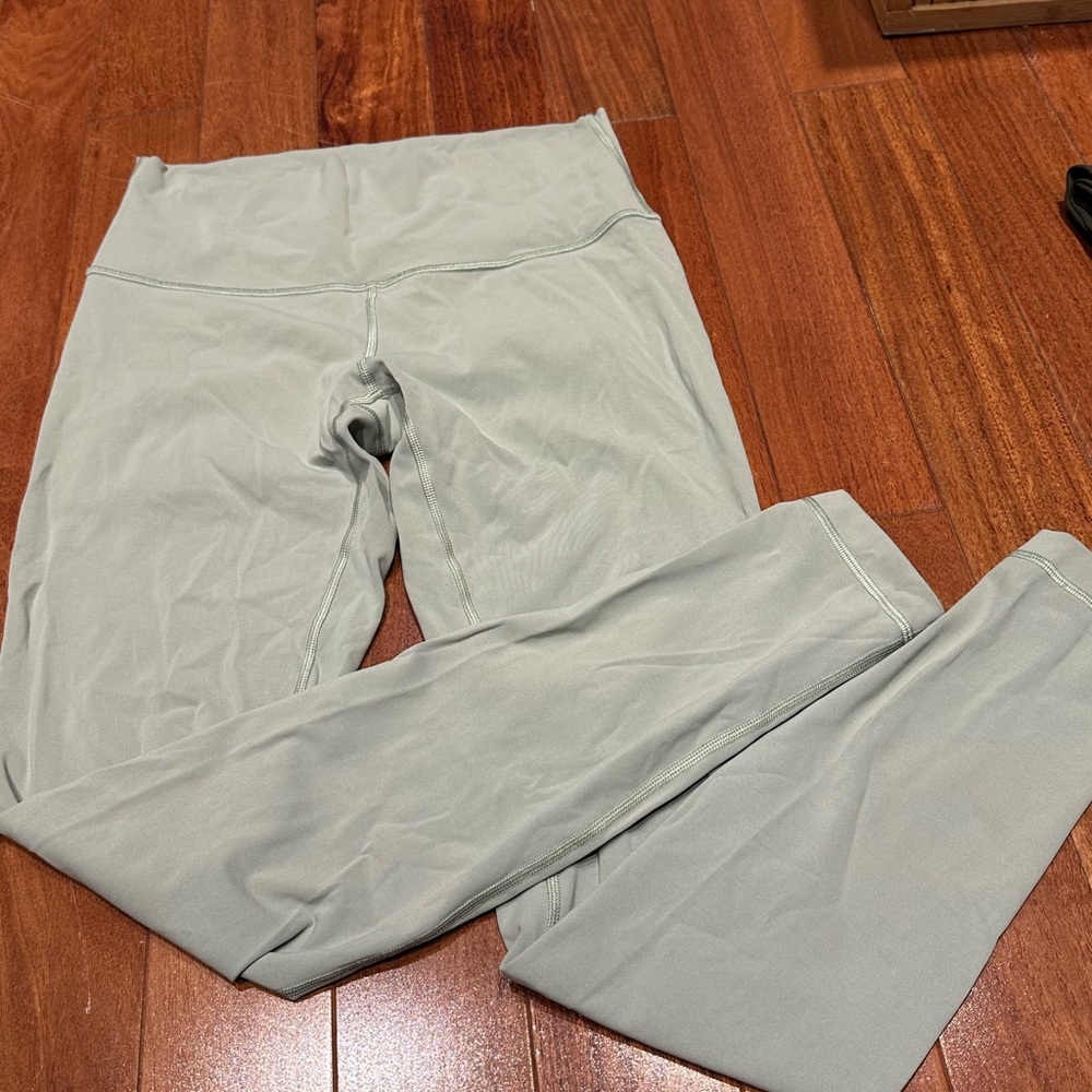 Lululemon Leggings Wunder Under High-Rise Tight 28" Seafoam green size 6